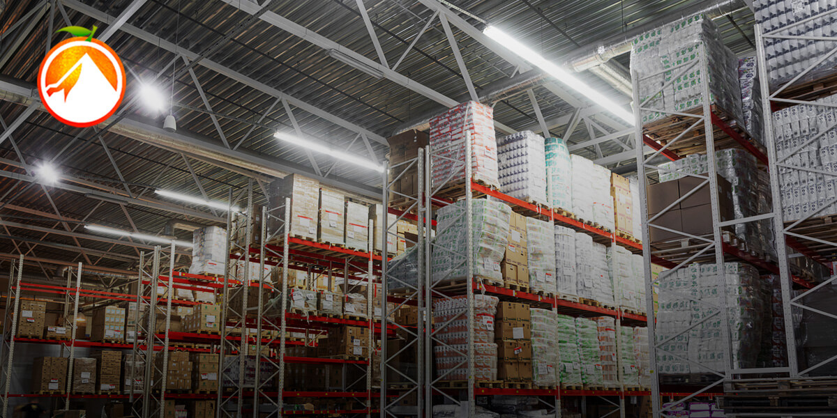 Managing Seasonal Demand Fluctuations in Storage